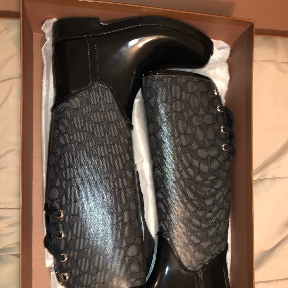 Coach rain boot size 8